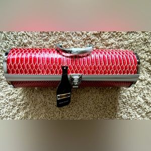 🍷 NEW Wine Purse 🍷